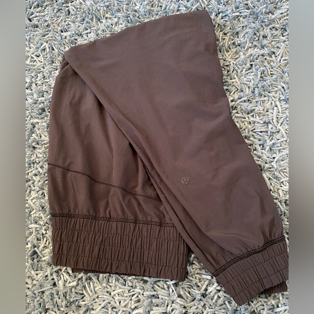 Lululemon Women’s Joggers Size 12
